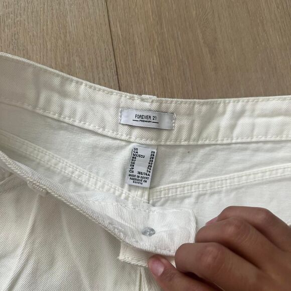 Forever 21 Women's White Shorts - Picture 2 of 3